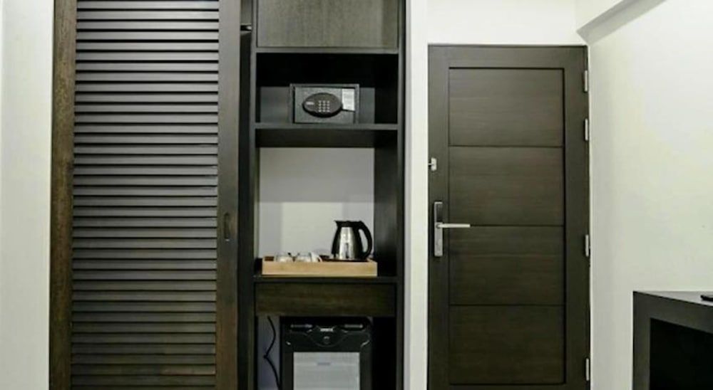 UMA Residence Deluxe Twin Room (Room Only) 4