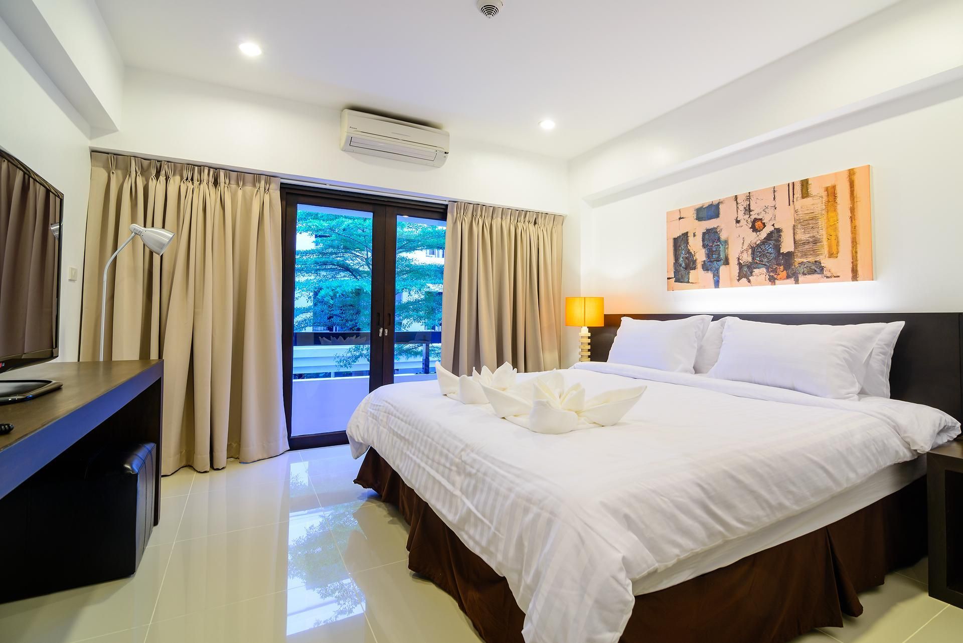 undefined UMA Residence 5