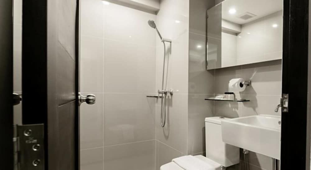 undefined UMA Residence 6
