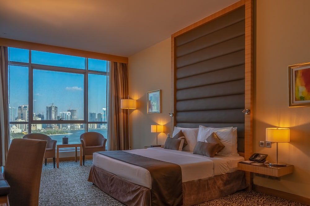 Lagoon View Room with One King Bed
