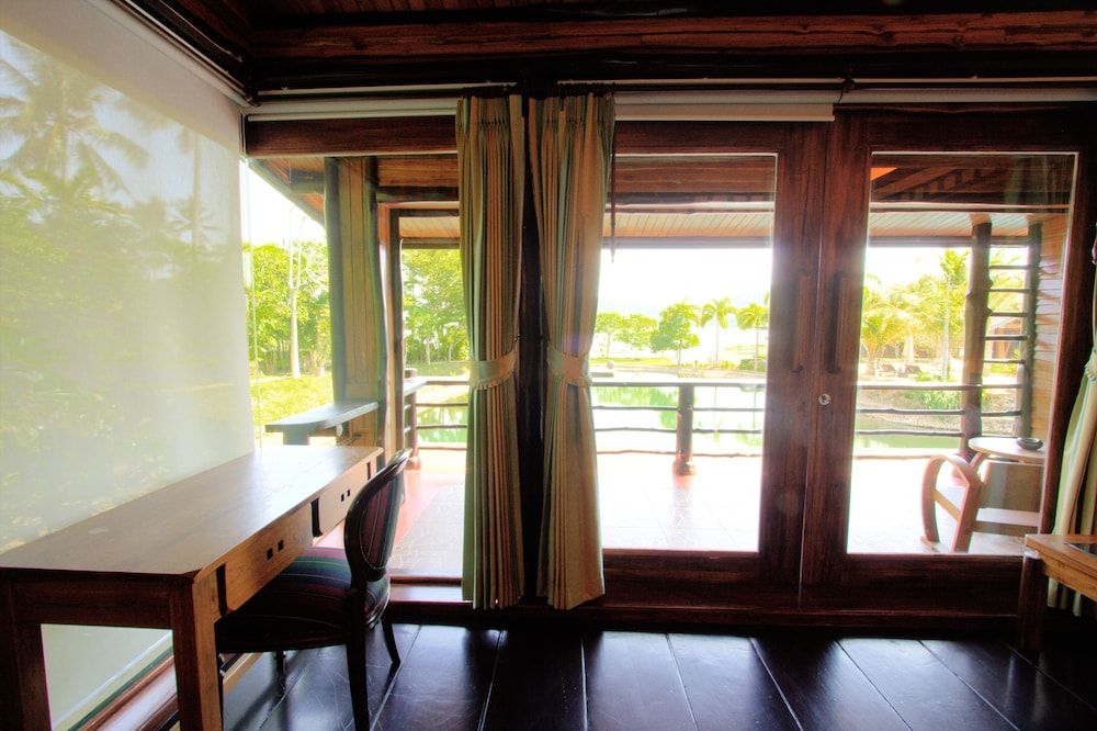 Parama Koh Chang Deluxe Room 22