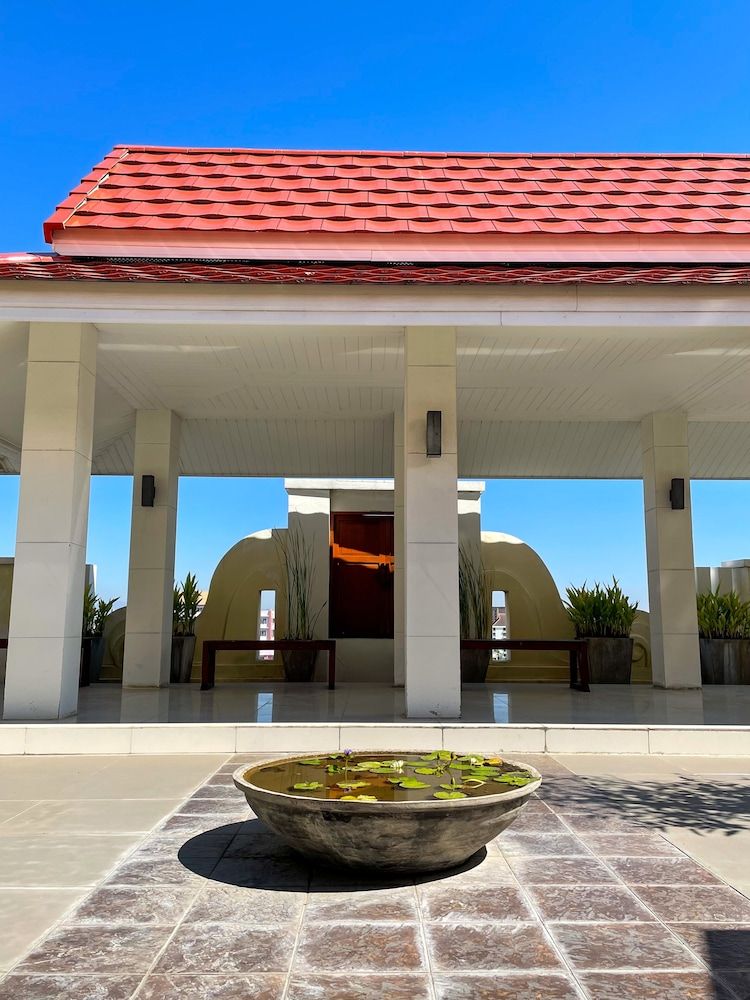 undefined The Empire Nimman 2