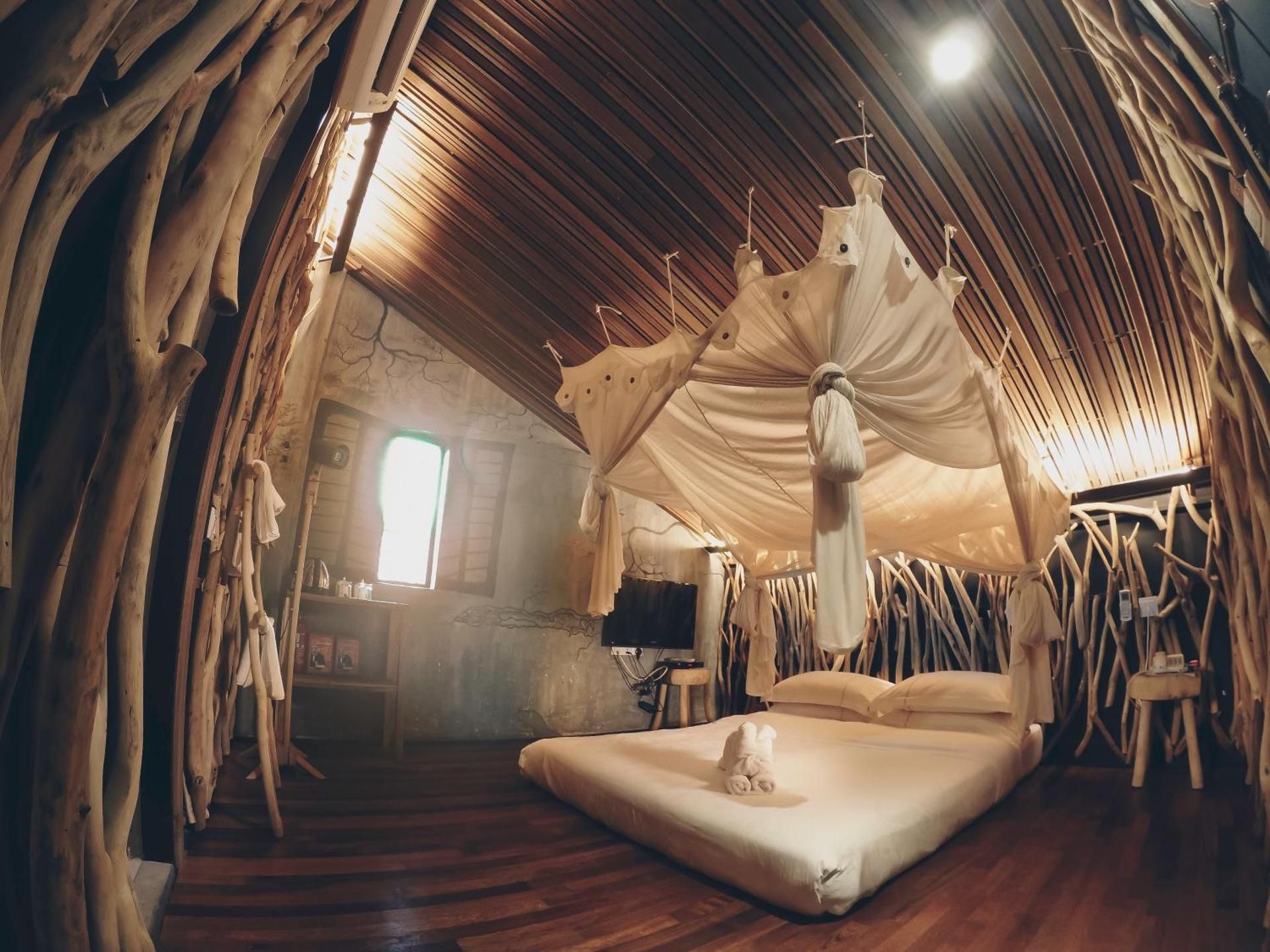 undefined The Happy 8 Retreat @ Old Town 6