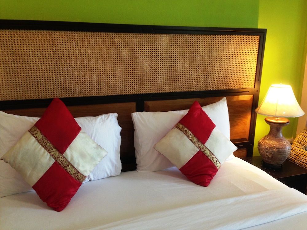 Bailan Beach Resort Superior Bungalow