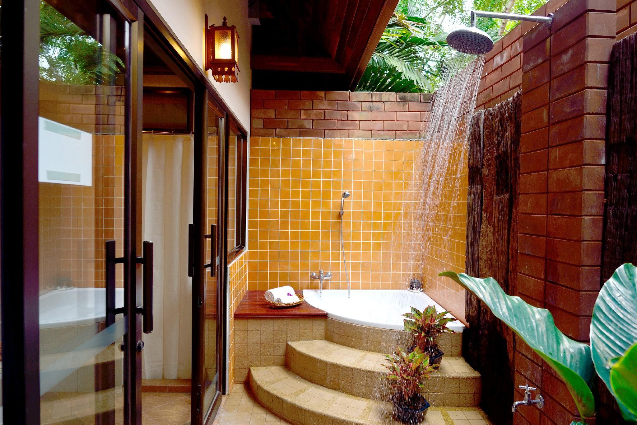 Baan Grood Arcadia Resort and Spa Deluxe Villa Sea View 2