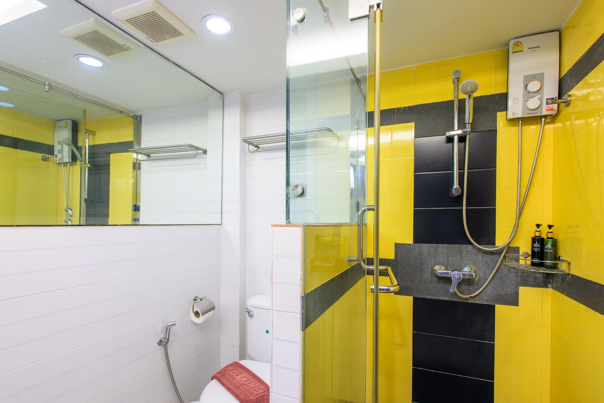 Deluxe Pool Access Room