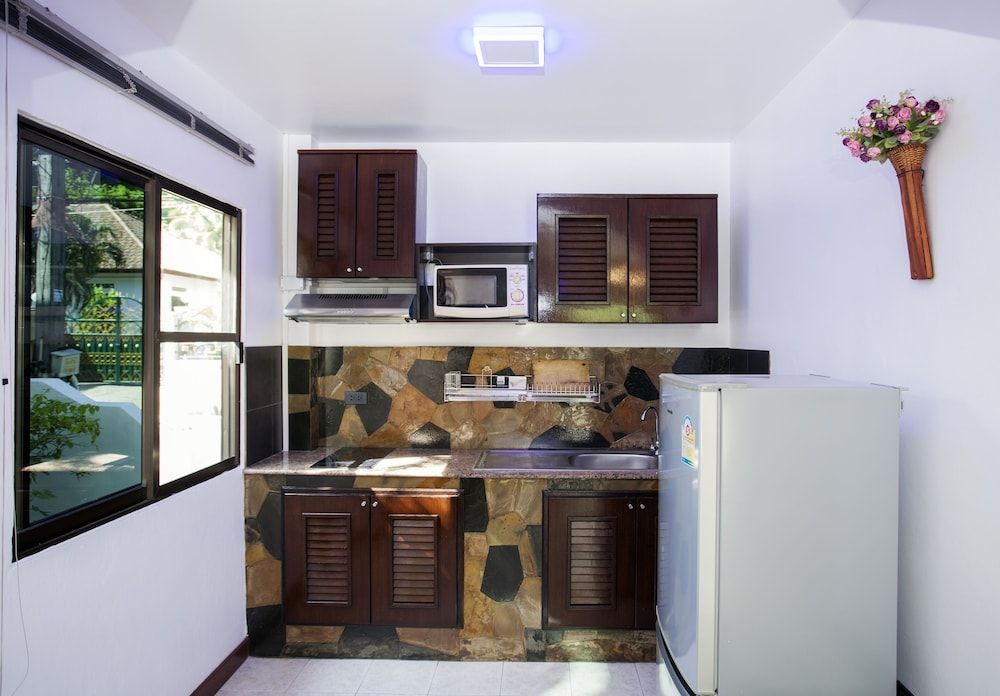 Ya Nui Resort Studio Room 2