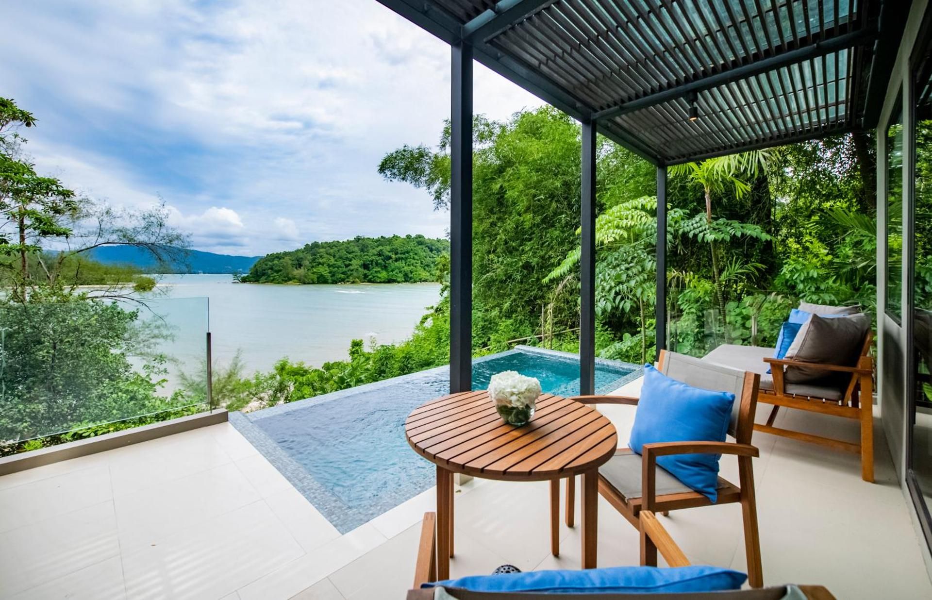 2-Bedroom Grand Sea View Suite with Private Pool