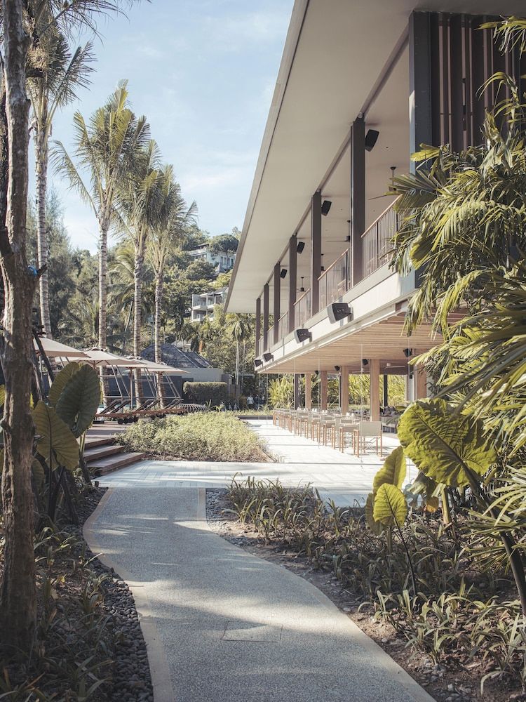 undefined Anantara Layan Phuket Resort 8