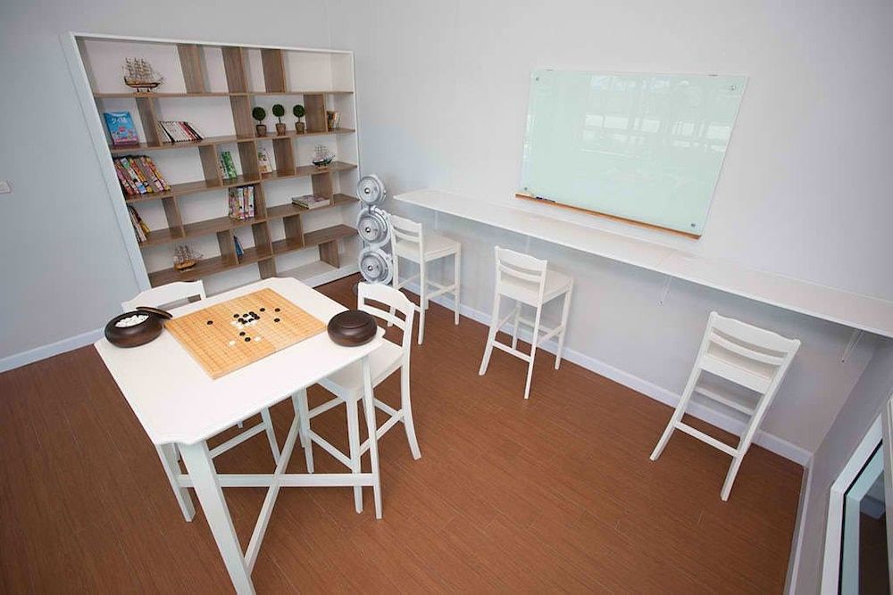 undefined BBG Seaside Luxurious Service Apartment 8