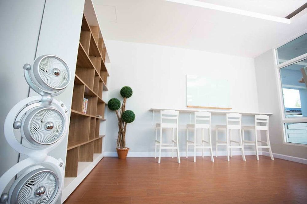 undefined BBG Seaside Luxurious Service Apartment 9