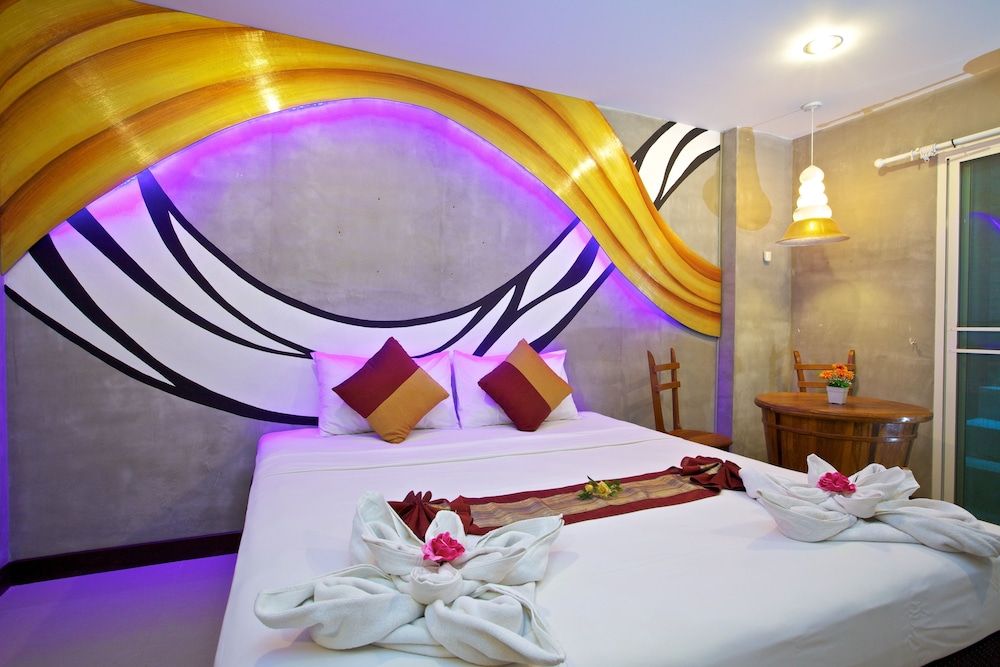 Baan Kamala Fantasea Hotel Premier Double Room 4