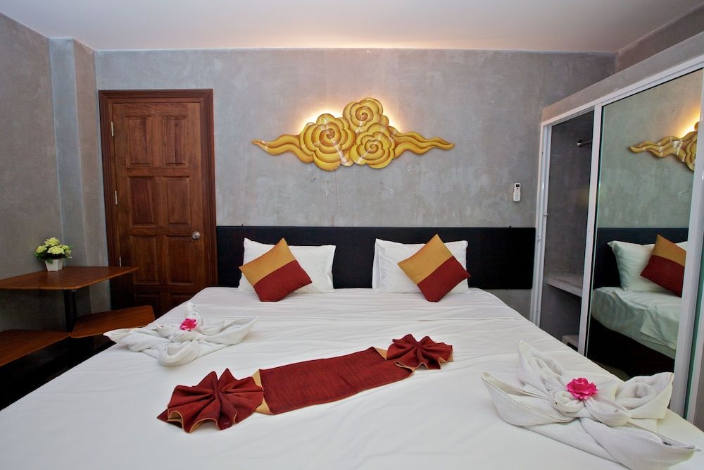 Baan Kamala Fantasea Hotel Premier Double Room 2