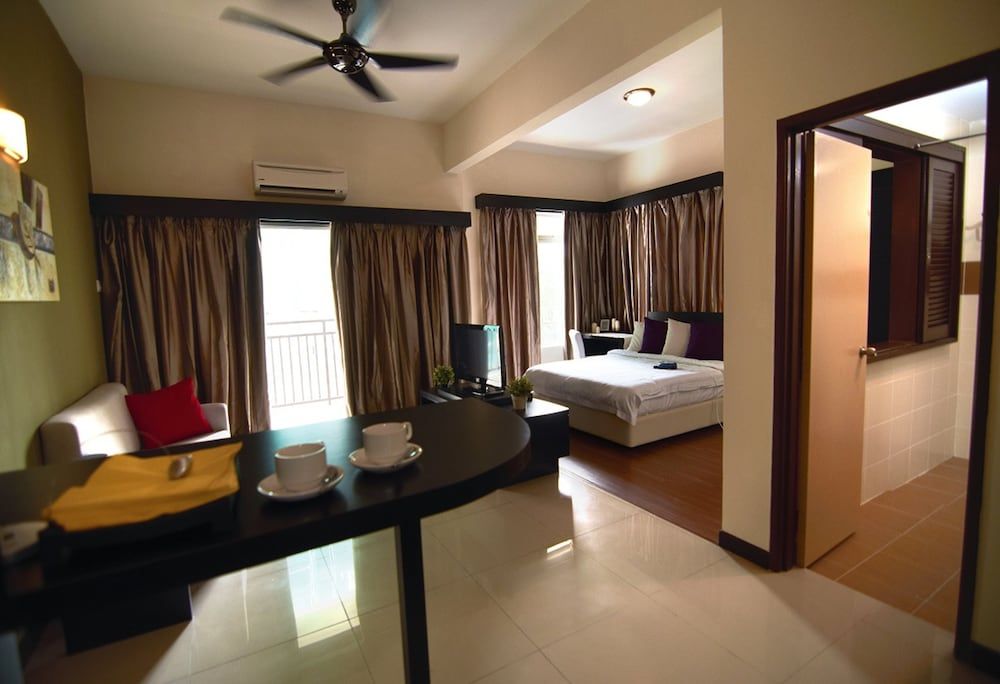 Bayou Lagoon Park Resort Studio Apartment 2