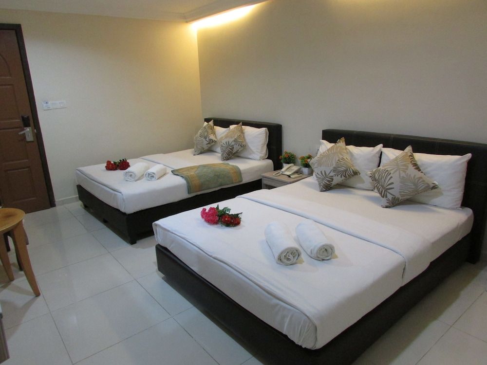 Safari Hotel Quadruple Room 2