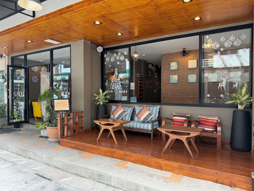 undefined Dfeel House 2