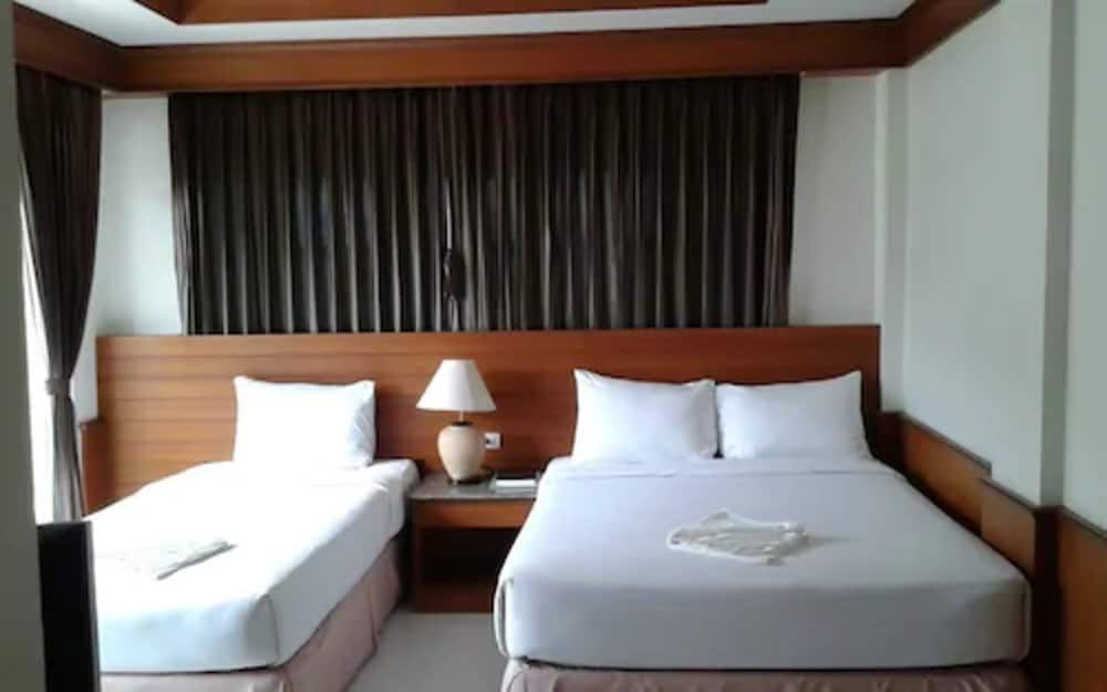 Neptune's Villa Standard Double or Twin Room 2