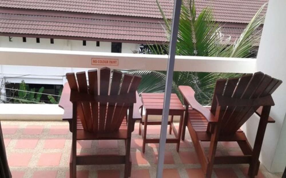 Neptune's Villa Standard Double or Twin Room 3