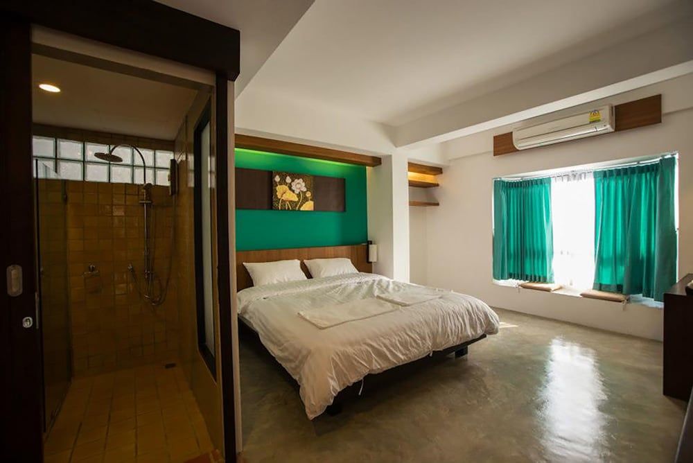 undefined Baan Ing Ping 10