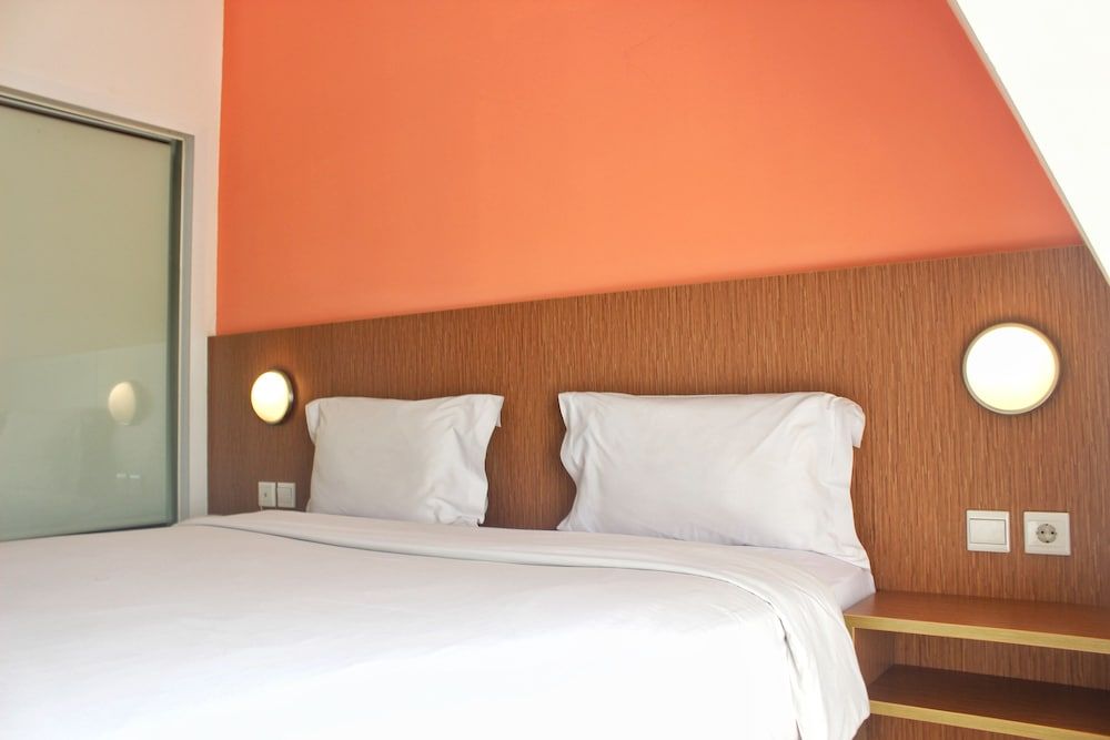 Pomelotel Patra Kuningan Jakarta Superior Double Bed Room Only