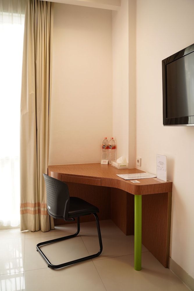 Pomelotel Patra Kuningan Jakarta Superior Double Bed Room Only 6
