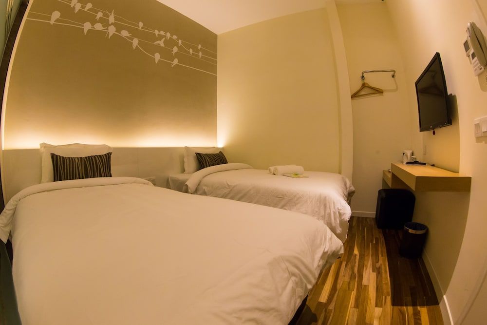 undefined Mood Hotel 4