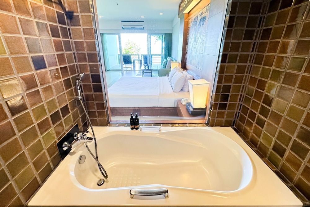 SYLVAN Koh Chang Deluxe Clifftop 16