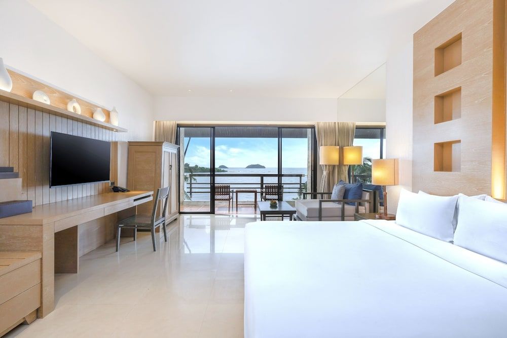 Deluxe Beachfront