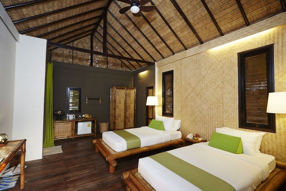 Wareerak Hot Spring & Wellness Bamboo Cottage 2