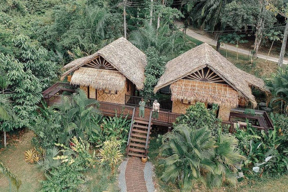 Wareerak Hot Spring & Wellness Bamboo Cottage 7