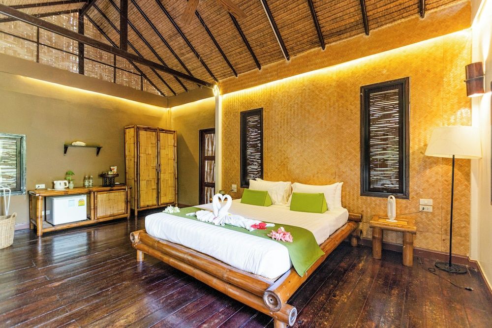 Wareerak Hot Spring & Wellness Bamboo Cottage