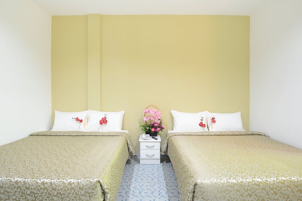 Quad Room With 02 Queen Bed