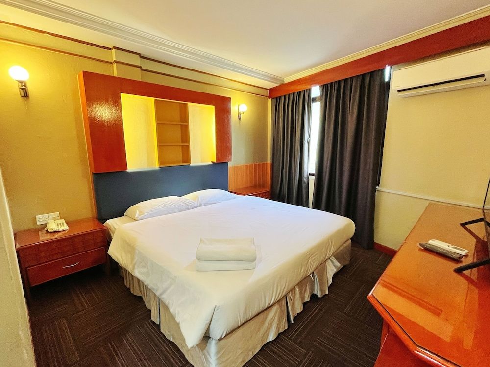 undefined Fair Park Hotel 8