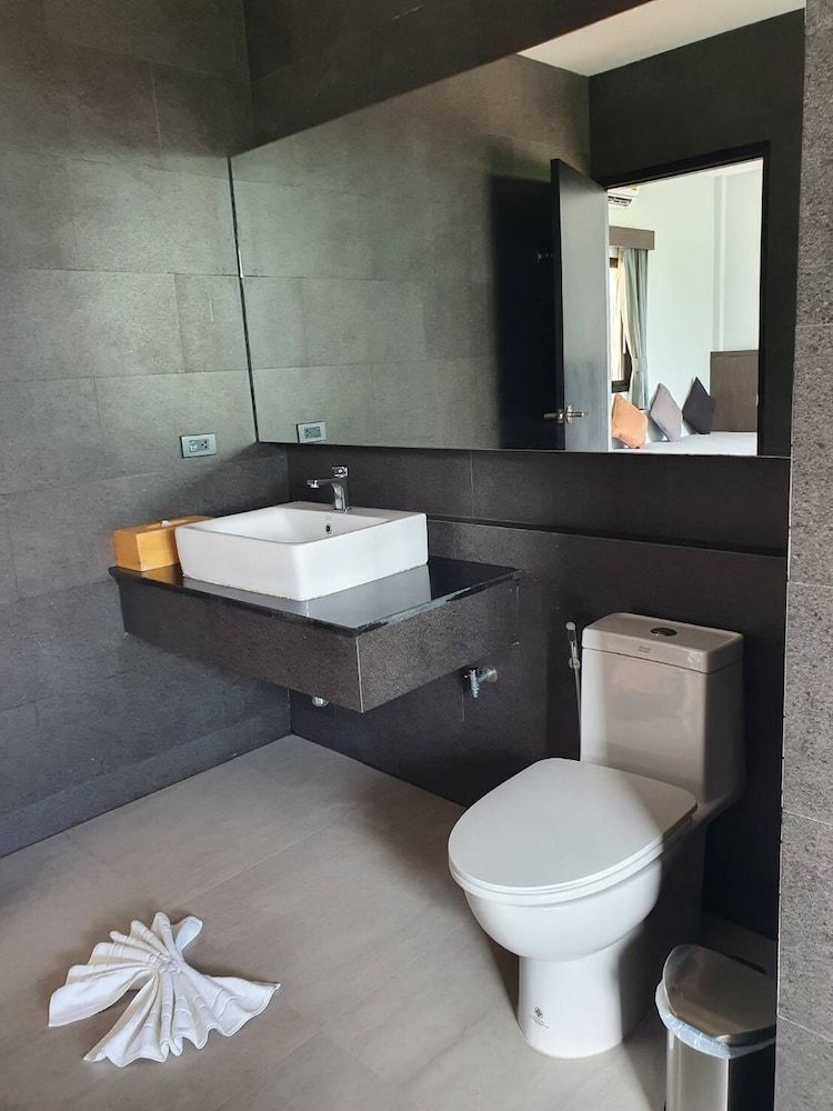 Sea Garden Resort - Haad Chao Phao Deluxe Studio 4