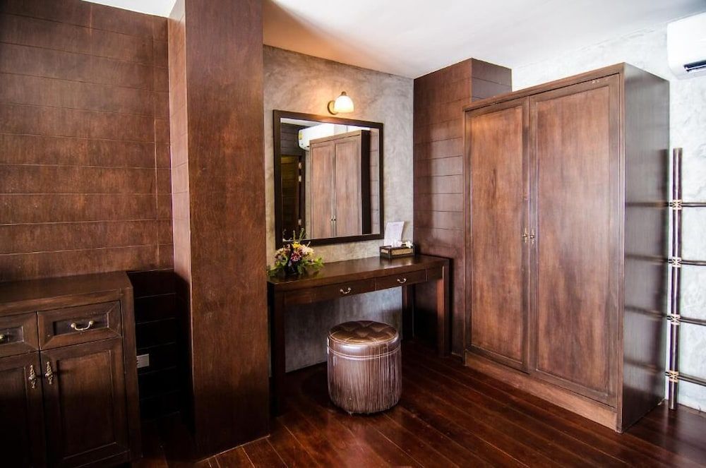 Sea Garden Resort - Haad Chao Phao Deluxe Villa Seaview 8