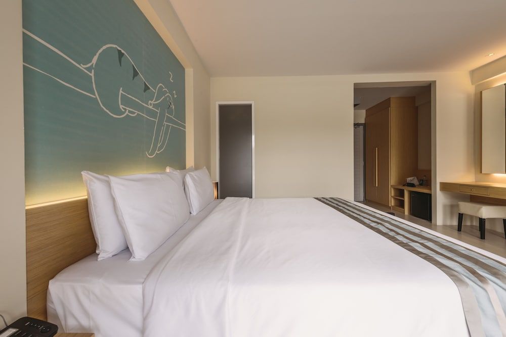 undefined TIRAS Patong Beach Hotel 8