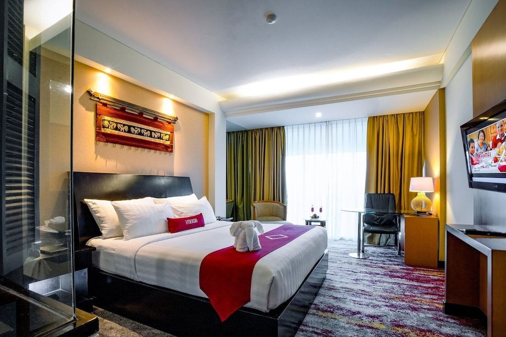 Emersia Hotel & Resort Executive Room, 1 King Bed, Ocean View 8