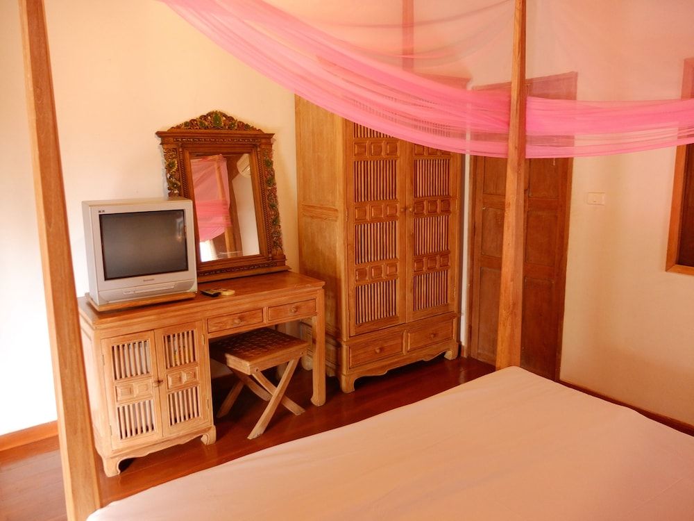 Baan Singkham Resort