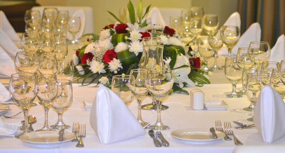 undefined Magnum Hotel & Suites West Bay 8