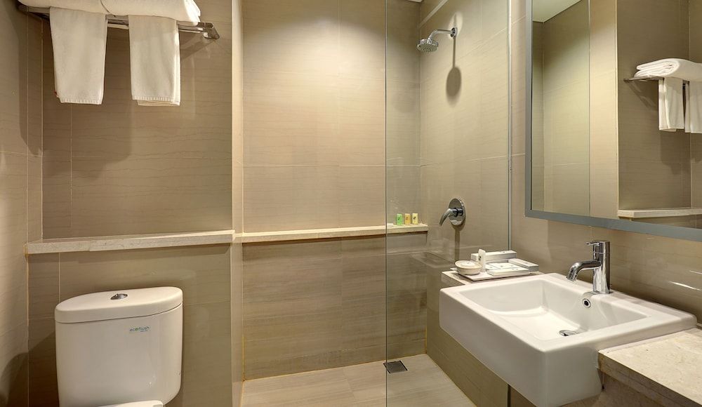 Swiss-Belhotel Sorong Deluxe Twin Room 5