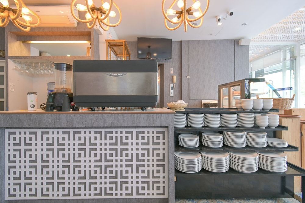 undefined Sino Maison Hotel 4