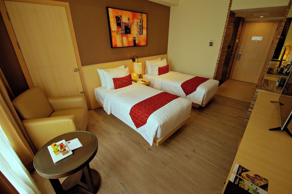 Grand Zuri BSD City Superior Twin (Smoking)