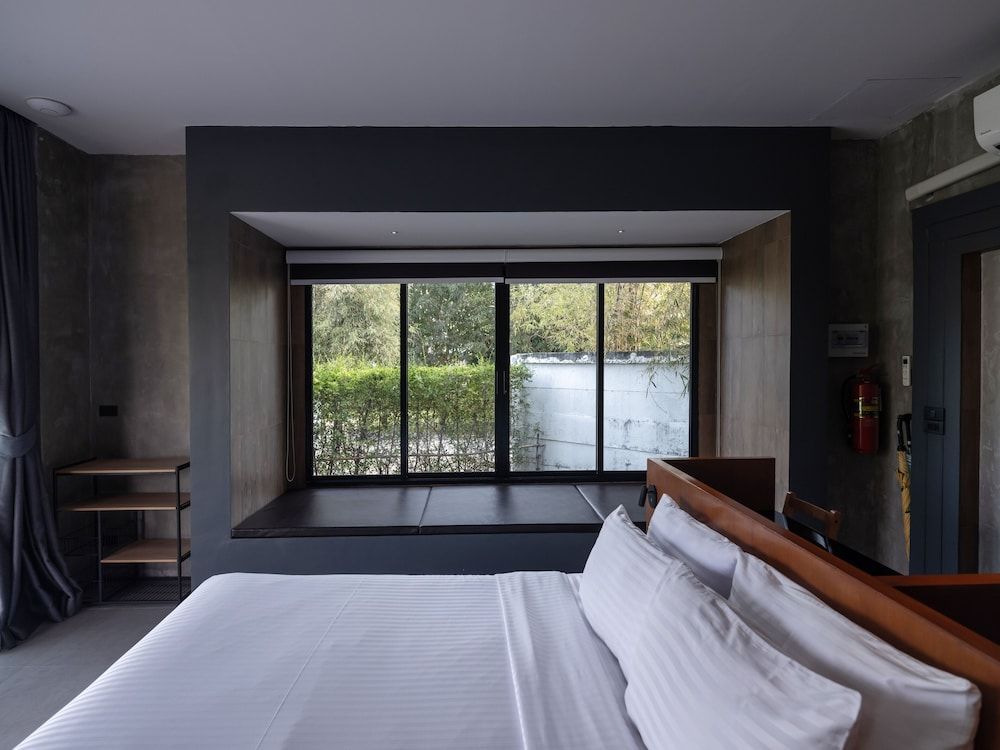 Sunshine Paradise Resort Garden Pool Villa 3