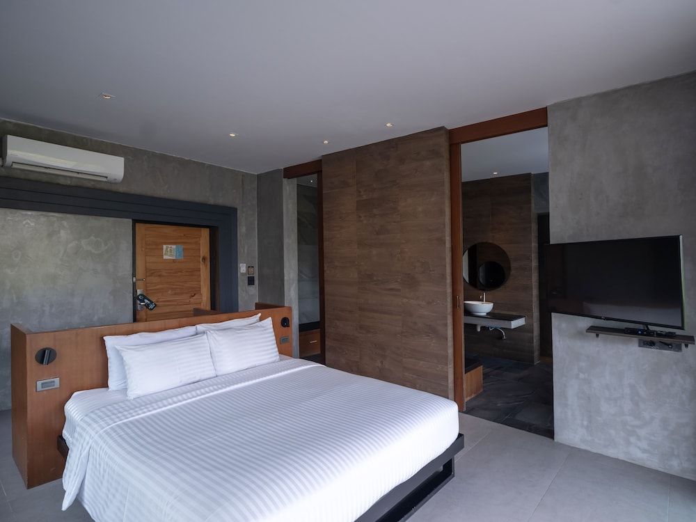 Sunshine Paradise Resort Garden Pool Villa 2