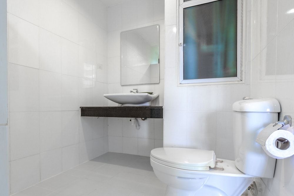 Super OYO 1096 Winner Inn Hotel Standard Double Room 6