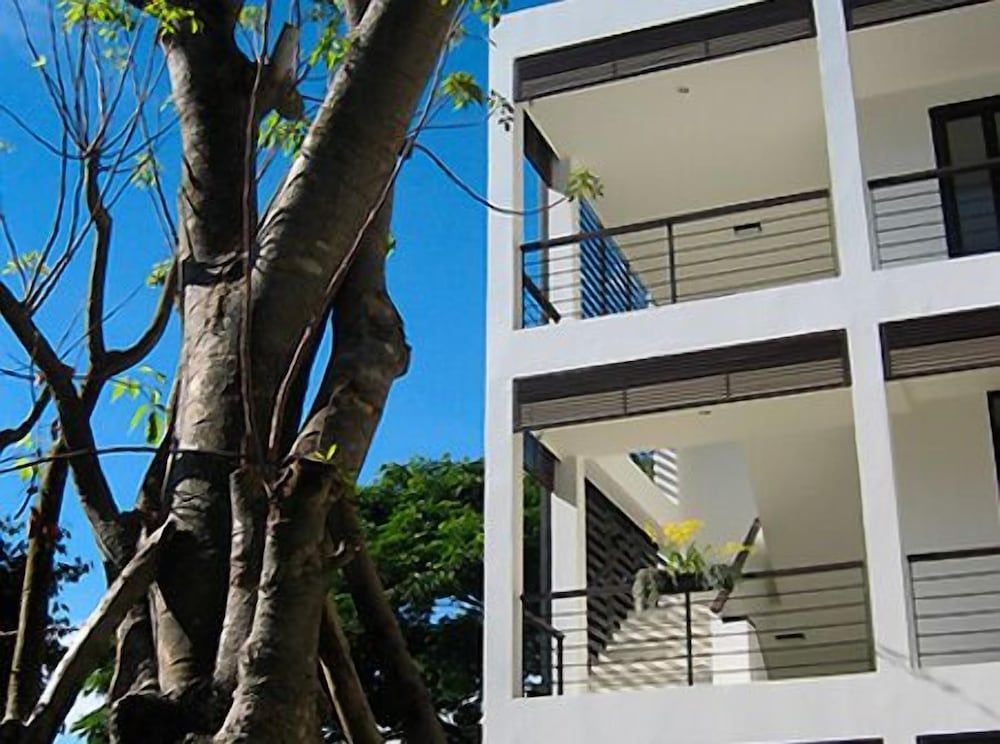 undefined 296 The Radtanaiya Residence 10