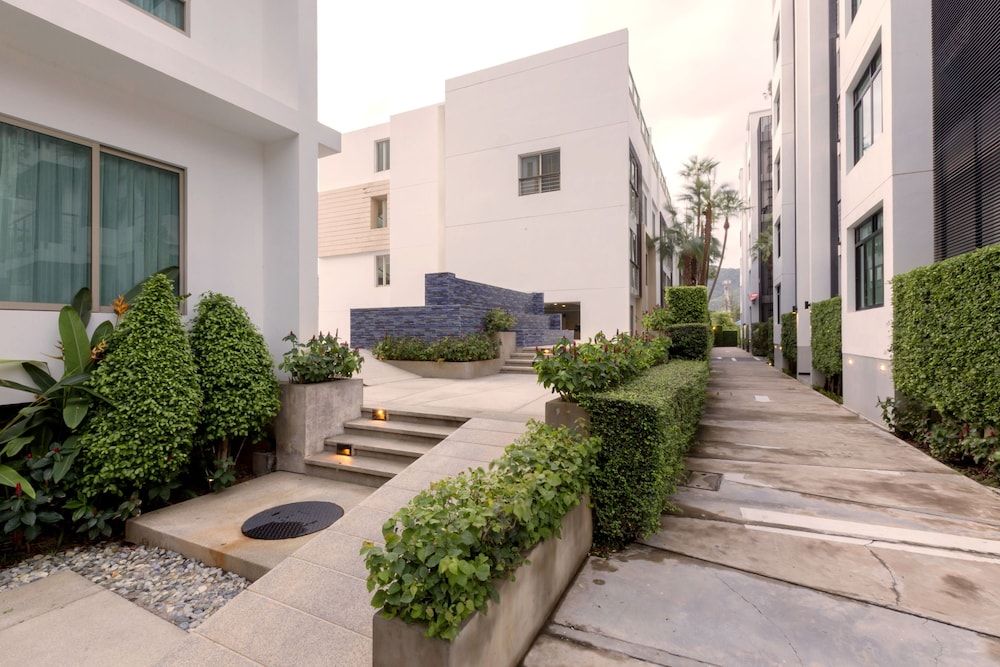 undefined The Regent Residence Kamala 6