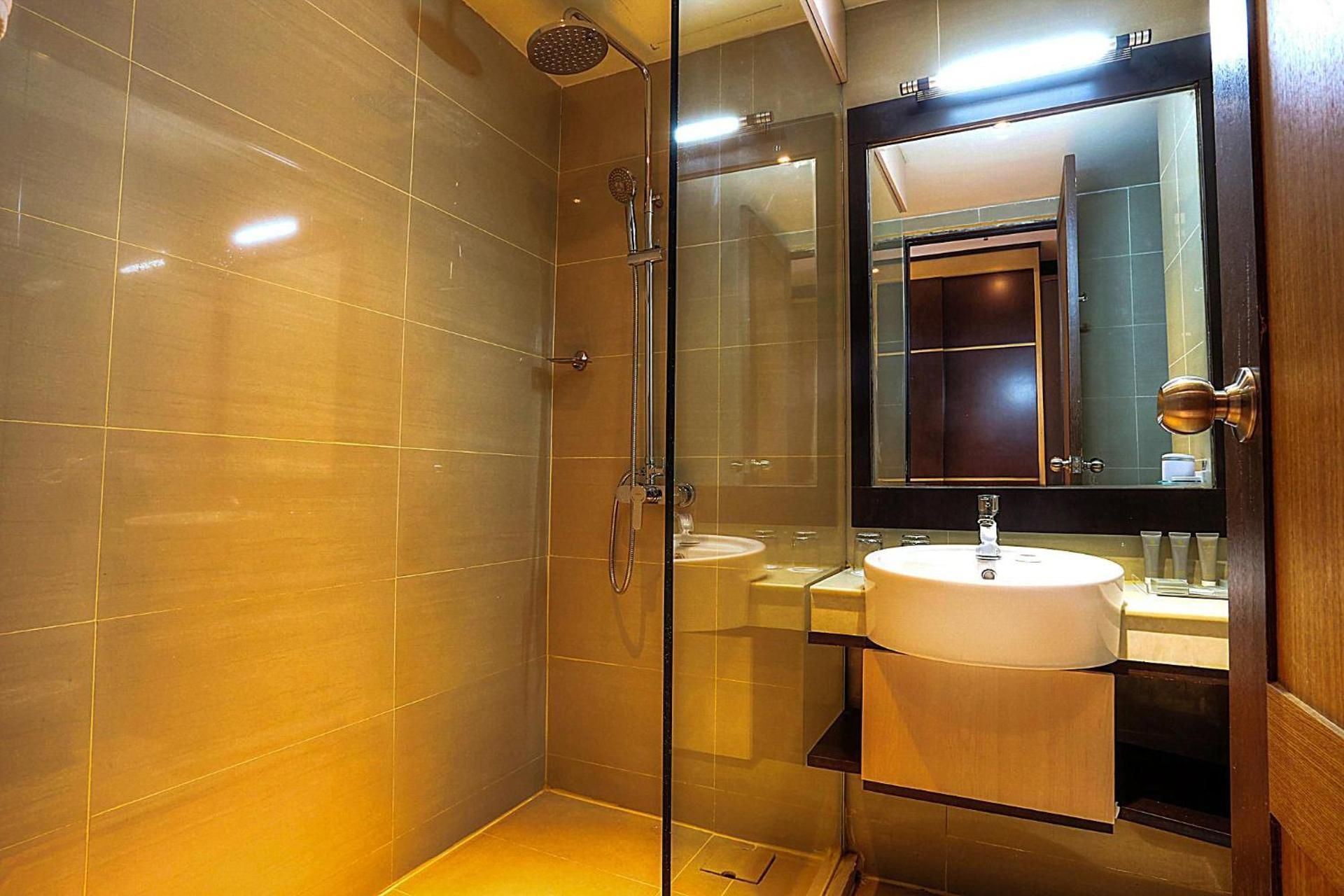 undefined Nagoya Mansion Hotel and Residence 8