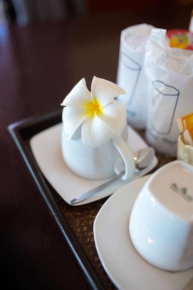 Sunrise Resort Deluxe Room, Pool View 7