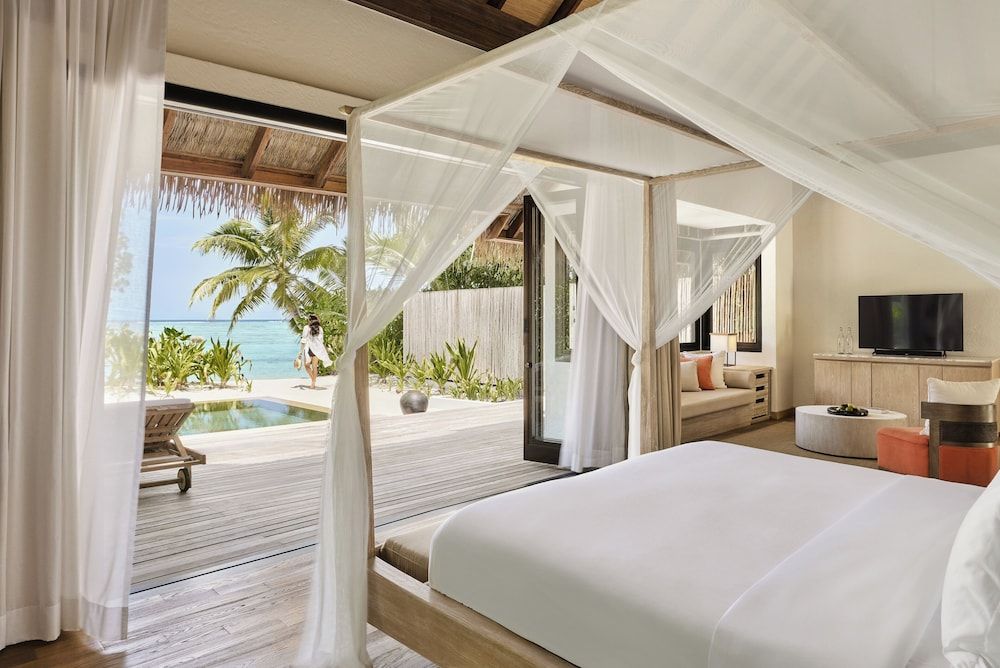 COMO Maalifushi Suite (Beach) 2